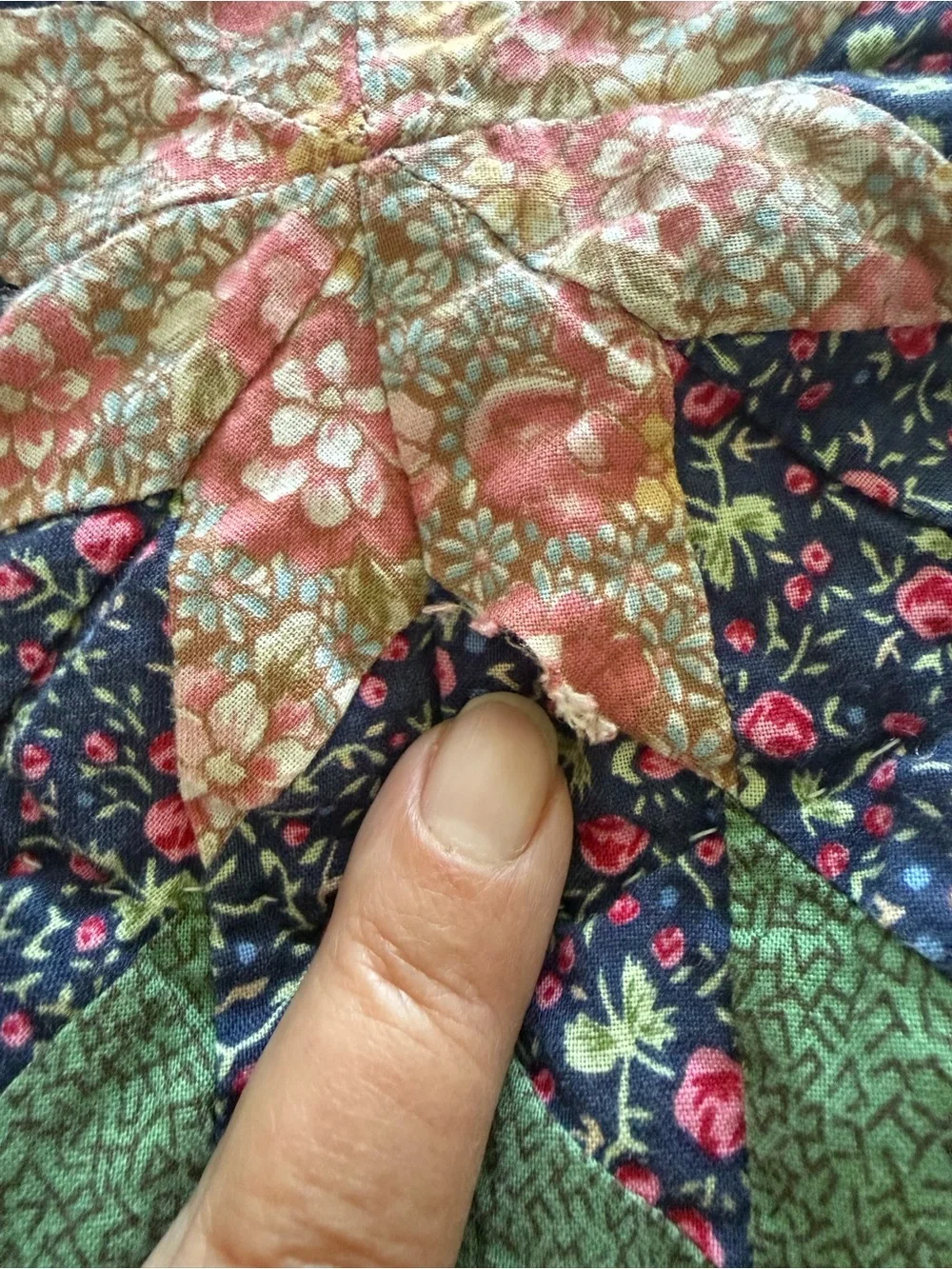 Vtg FLAWS As Is Peking Handicraft Full/Queen Broken Star Patchwork Quilt Farmhou